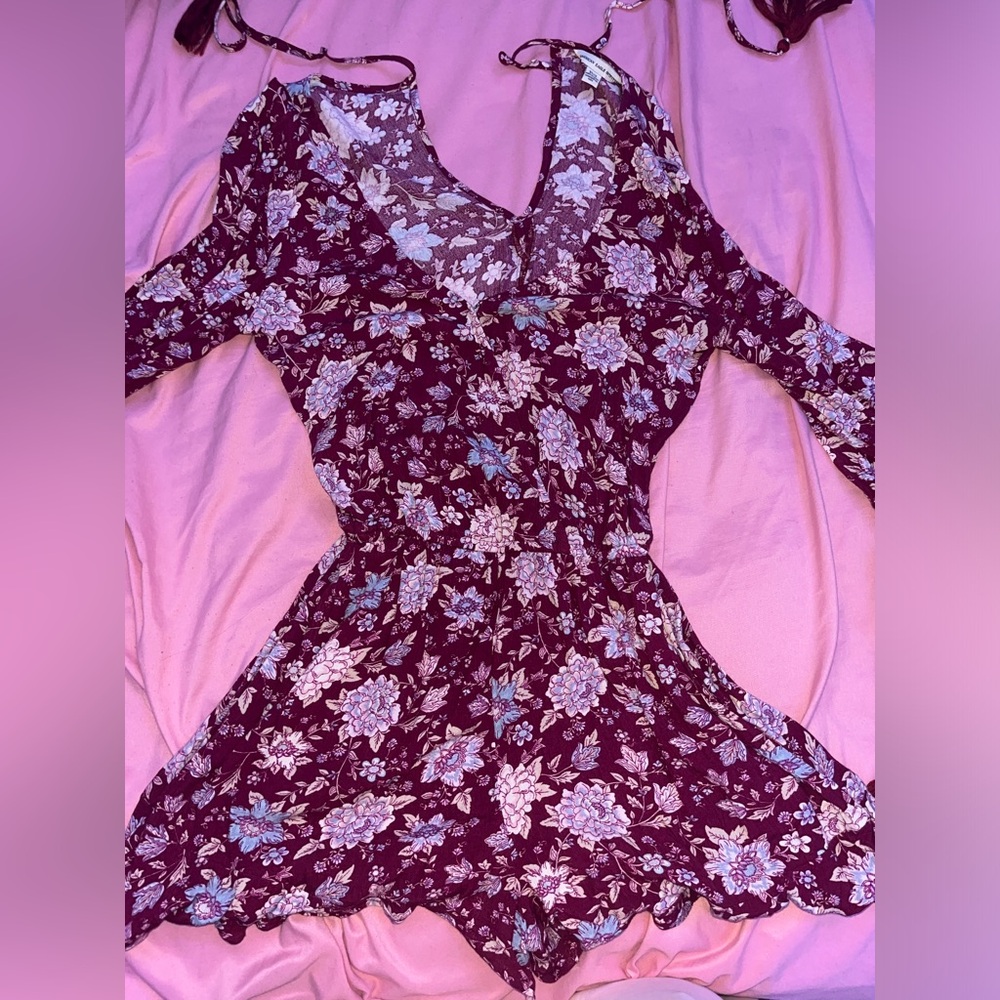 super cute american eagle romper